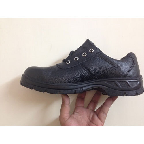 Safety Shoes - Color: Black