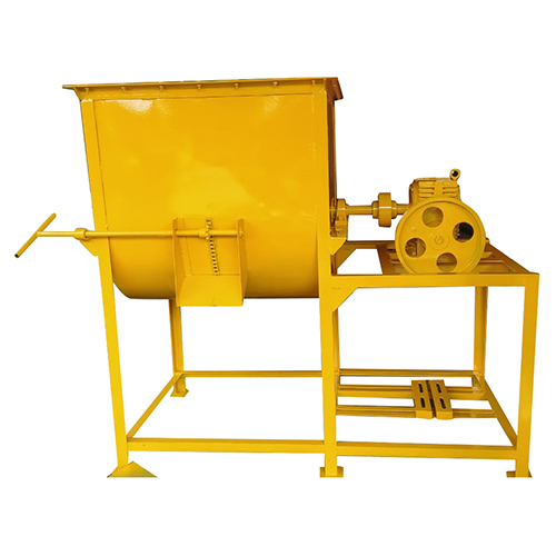 250Kg Feed Mixer Machine - Capacity: 250 Kg/Hr