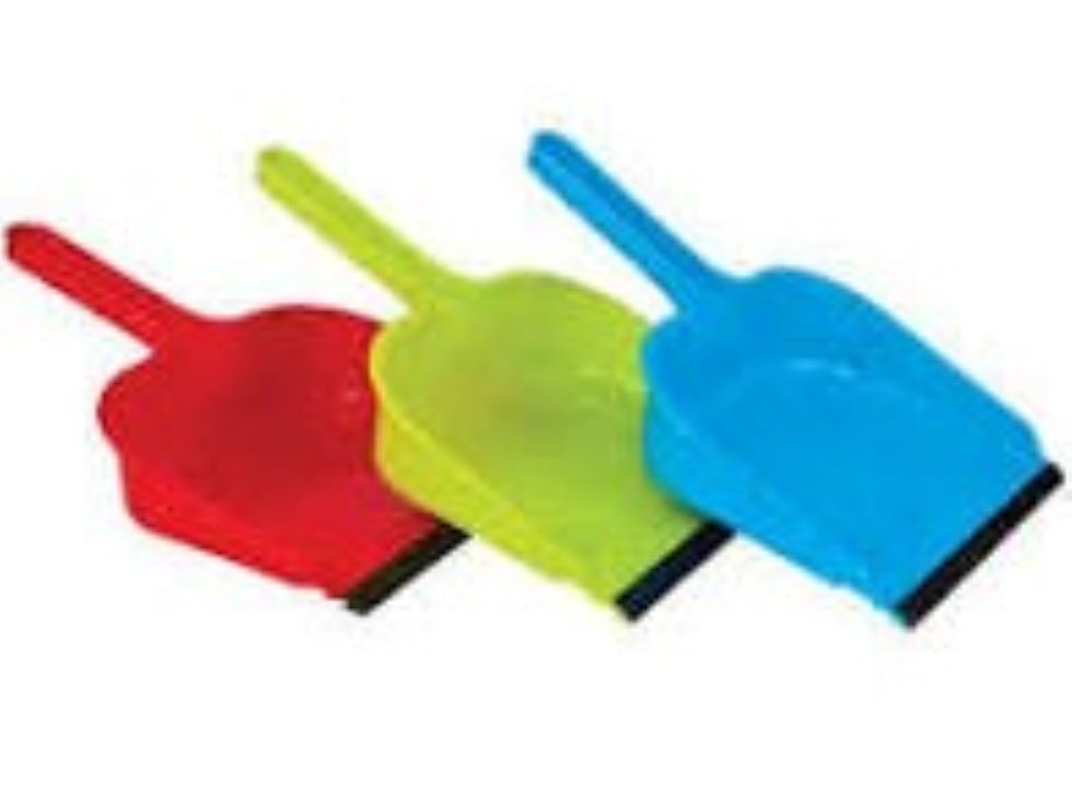 Dustpan With Rubber