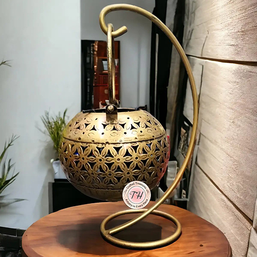 Iron Matki T Light With Stand
