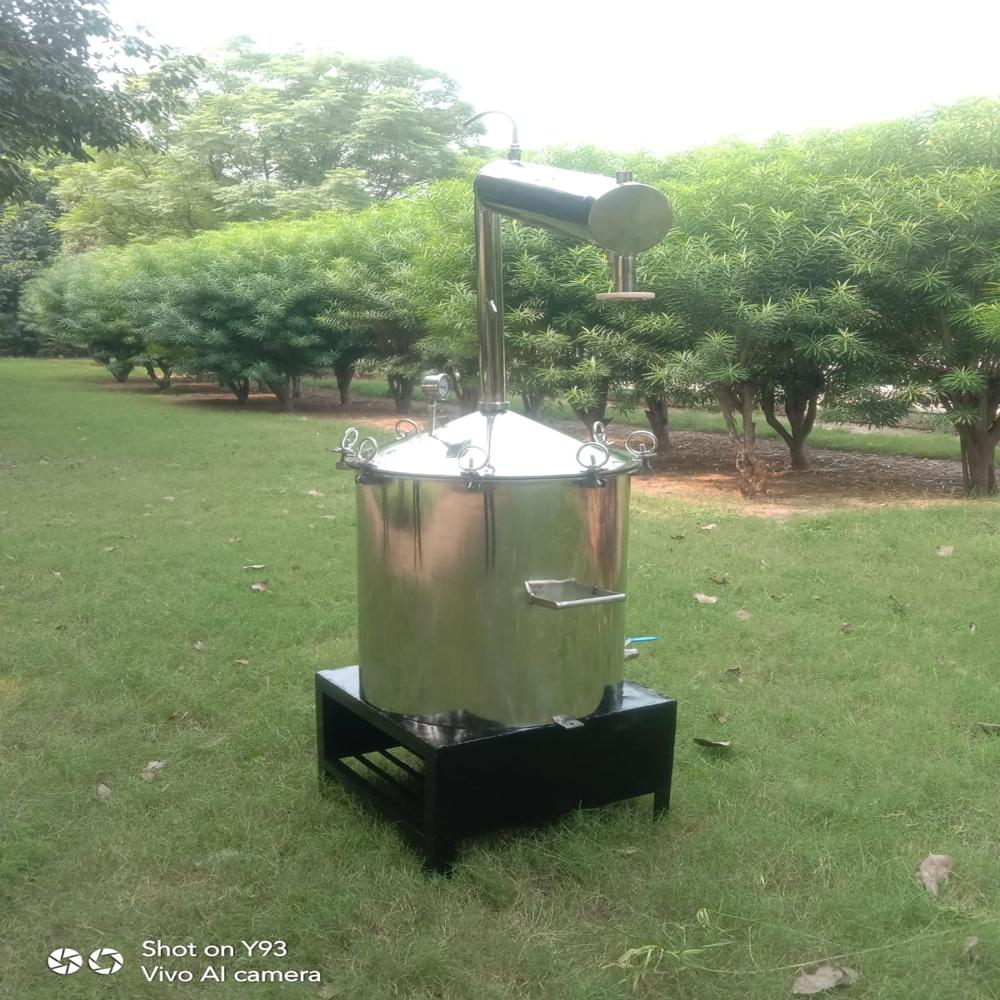 Steam Distillation Unit 250ltr - Capacity: 250 Liter/day