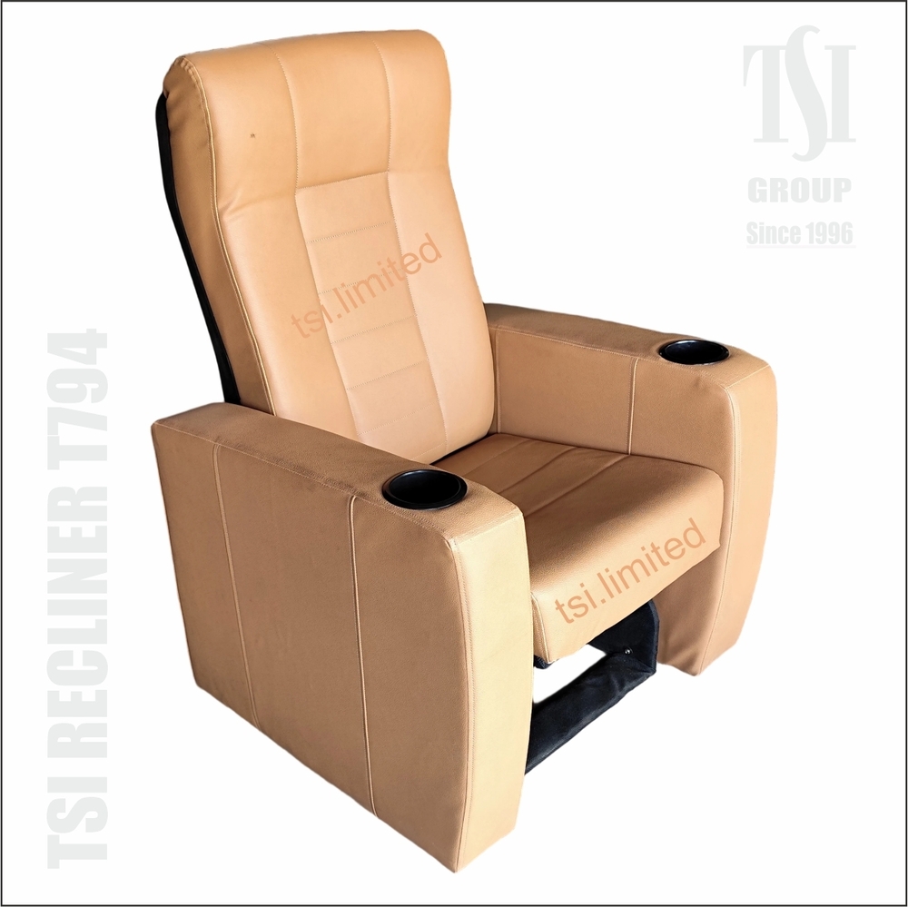 Modern Ergonomic Recliner Chair With Adjustable Headrest And Footrest