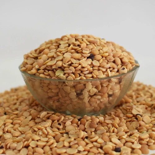 Yellow Toor Dal - Whole Yellow Lentils, 99% Purity | Common Cultivation Type, Naturally Sourced, Ideal for Diverse Culinary Applications