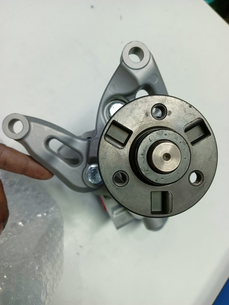 Mercedes Ml350 Power Steering Pump - Silver, 2x2x2 Ft, Long Working Life | Durable Pump For Mercedes, Bmw, Audi, And Volvo Car Models