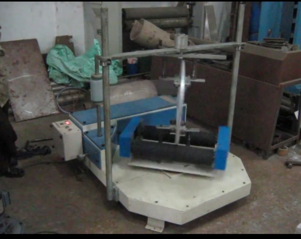 Stretch Roll Wrapping Machine - Durable Stainless Steel, High Efficiency 30 RPM Speed, Ideal for Large Scale Packaging