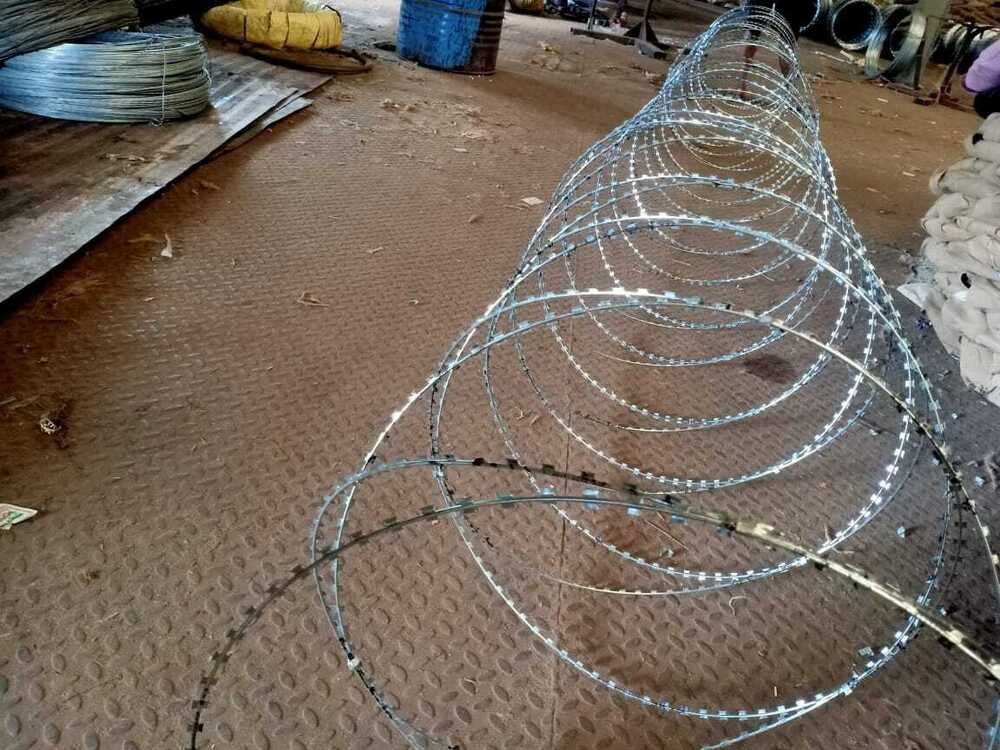 Razor Tape Wire / R B T WIRE