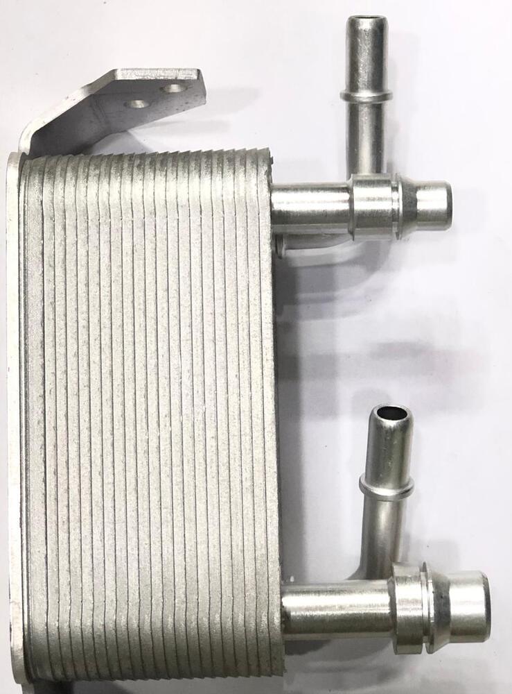 Oil Cooler Bmw E90 - Color: Silver