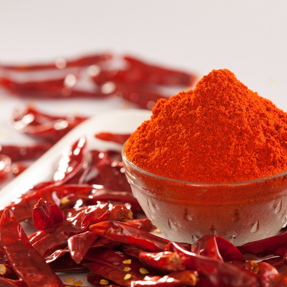 Ikon Organic Red Chilli Powder - Vibrant Deep Red, Medium-high Heat With No Chemicals | 100% Organic, Handpicked Quality Spice For Curries And Marinades