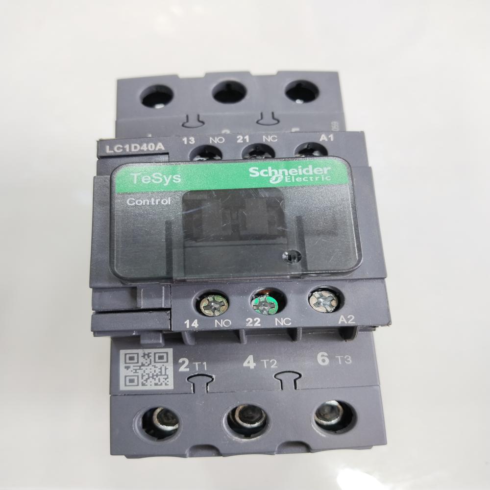 Power Contactor - IP54 Rated, 50/60 Hertz | Three-Phase Black Block Design for Durable Power Supply Applications