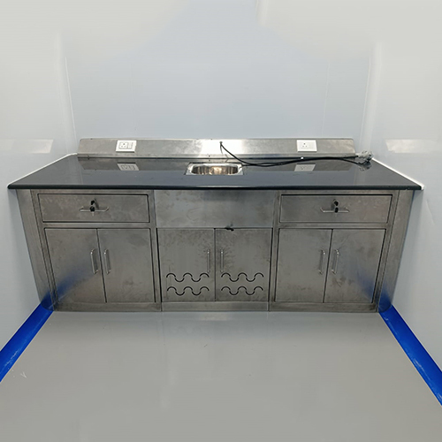 Stainless Steel Lab Furniture - Design: Modern