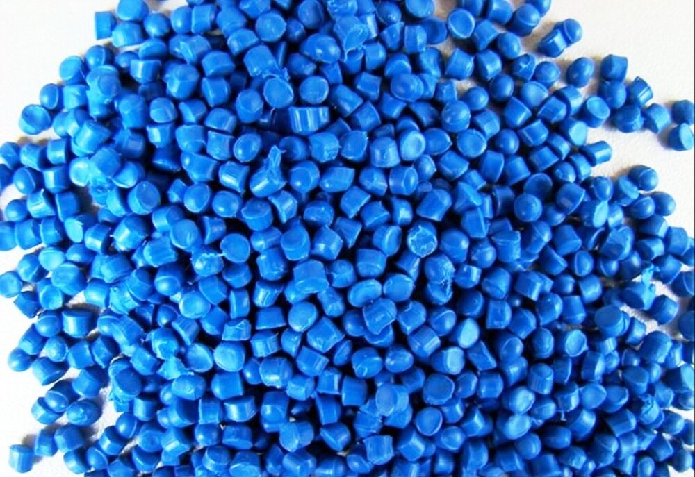 Recycled HDPE Plastic Granules.