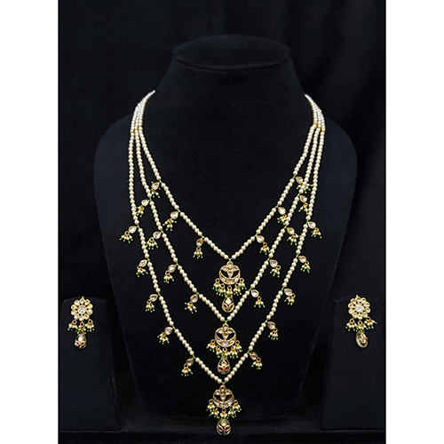 Gold Uncut Polki Diamond Teelada Set