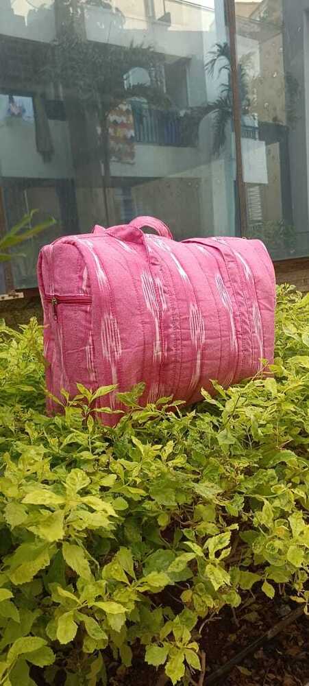 सामान ढोने वाले बैग