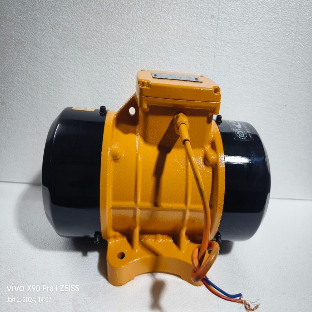 Deep Shutter Vibrator Motor - Color: Yellow & Black