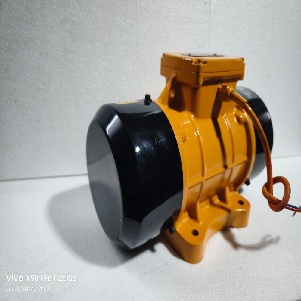 Deep Shutter Vibrator Motor - Color: Yellow & Black