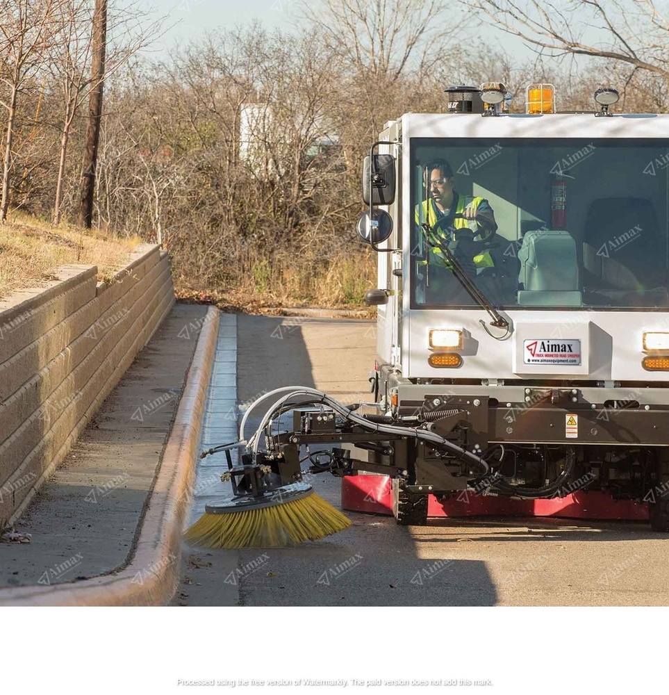 Self Propelled Vacuum Roas Sweeper