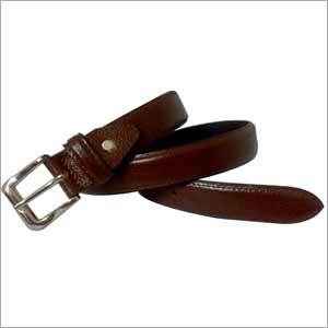 चमड़े की बेल्ट