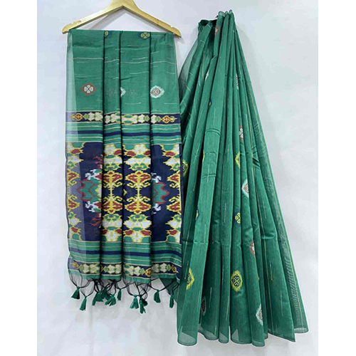 Traditional Weaving Pattern Soft Cotton Saree