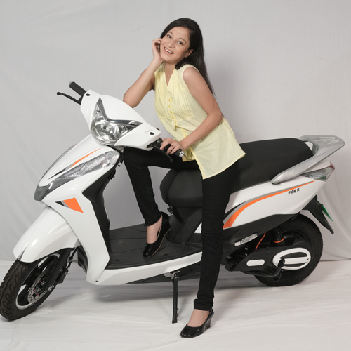 Liberty Plus Electric Scooty - Battery Life: 3 Years