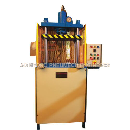 Hydraulic Guided Platen 4 Pillar Presses - Application: Industrial