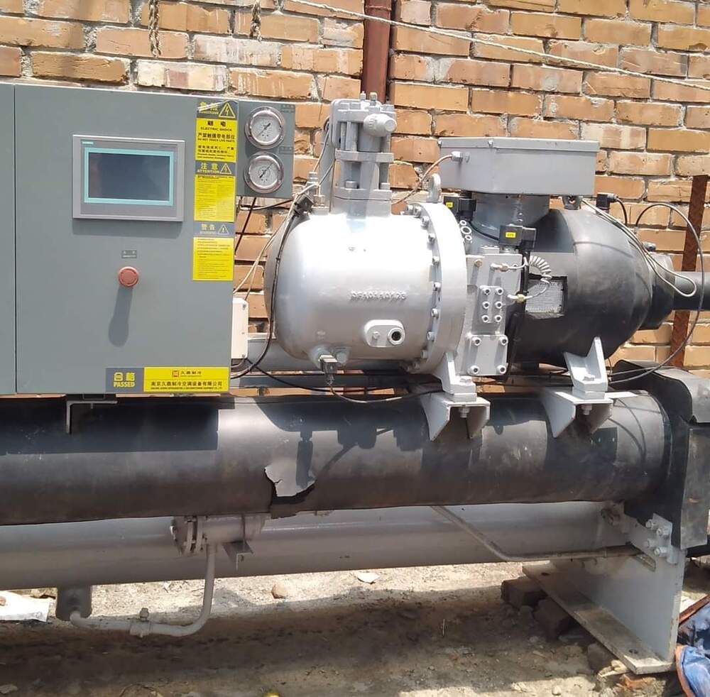 Water Cooled Chiller - 5-20 kW Cooling Capacity, R410A Refrigerant | 1500x800x1200 mm Size, 500-1000 kg Weight, Screw Compressor, Industrial HVAC Systems