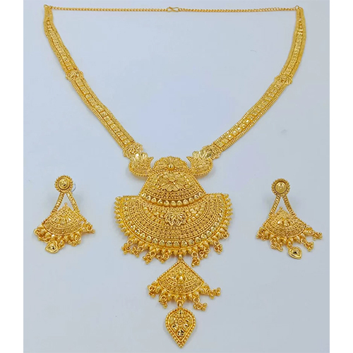 Exquisite Layered Gold Jewelry Set