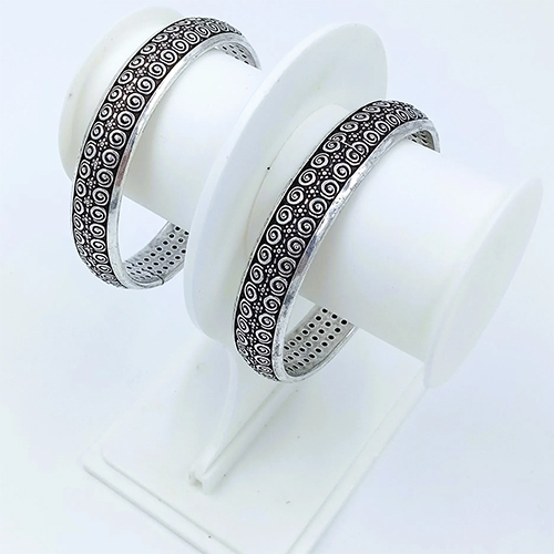 Vintage Silver Bangle Set - Feature: Fashion