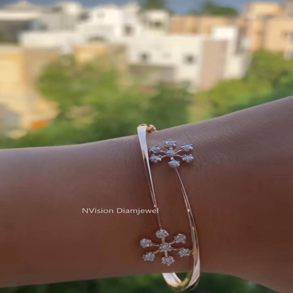 Nvision Celestial Whispers Natural Diamond Bracelet - Diamond Carat Weight: 0.97 Carat