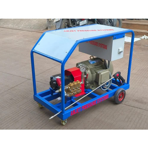 Heat Exchanger Tube Cleaning Machine - Capacity: 500 Ltr