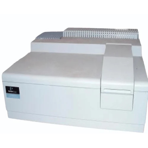 Parkin Elmer Lambda 35 Spectrophotometer - Color: White