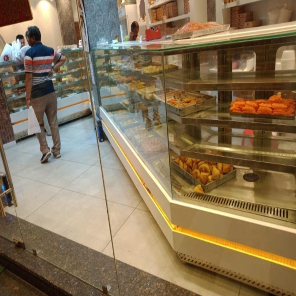 L Type Corian Counter
