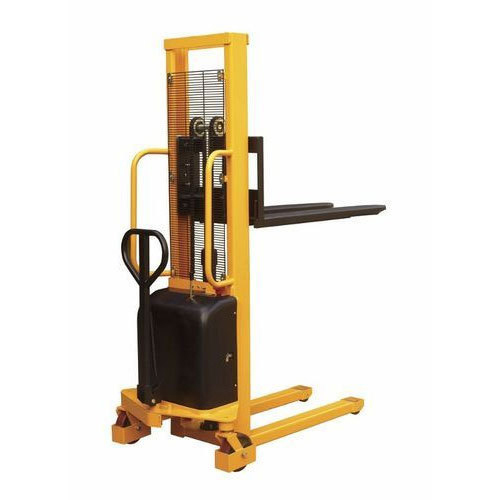 Reach Hydraulic Stacker - Attributes: Strong