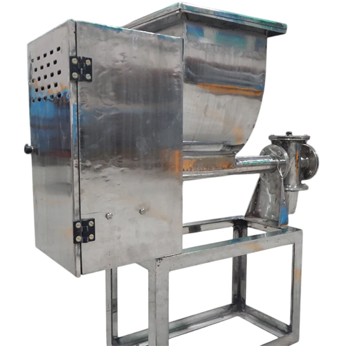 Feeding Machine - Capacity: 4 Ton/Day