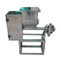 Powder Screw Feeder - Capacity: 1 T/hr