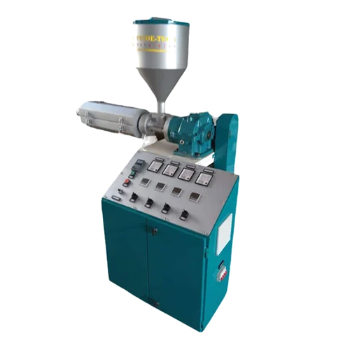 Three Phase Jockey Extruder Machine - Capacity: 50 Kg/Hr