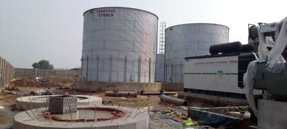 Zinc Tank - 50000l Above Ground, Silver Zincalume Steel, 2m Diameter X 3m Height, Corrosion Resistant, Ideal For Industrial Water Storage