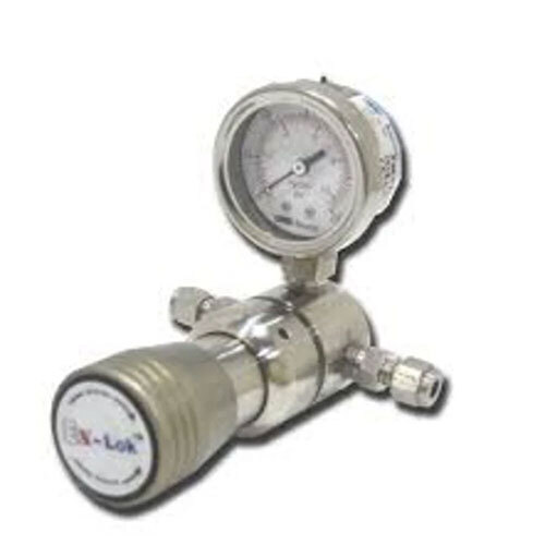 Oxygen Gas Regulator - Material: Ss