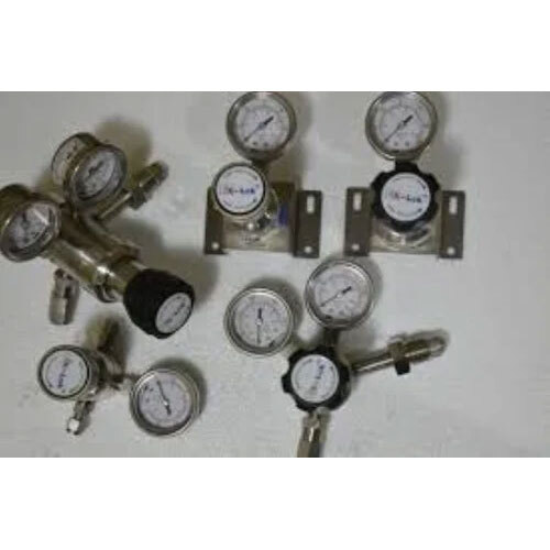 Industrial Pressure Regulators - Material: Ss