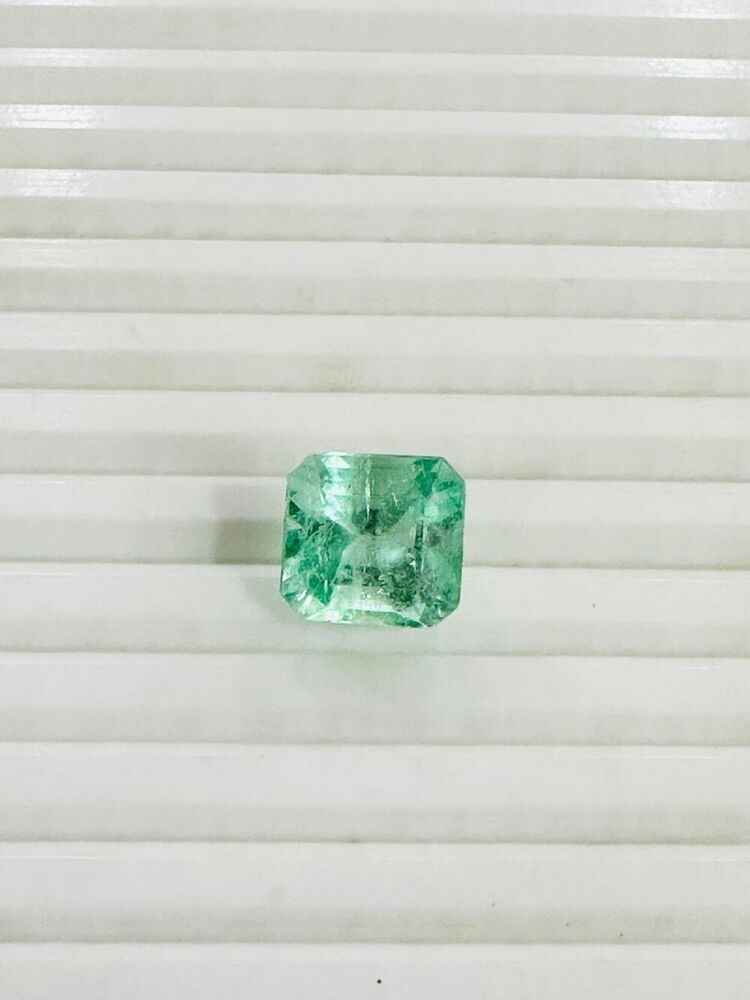 Natural Columbian Emerald Gemstone - Color: Green