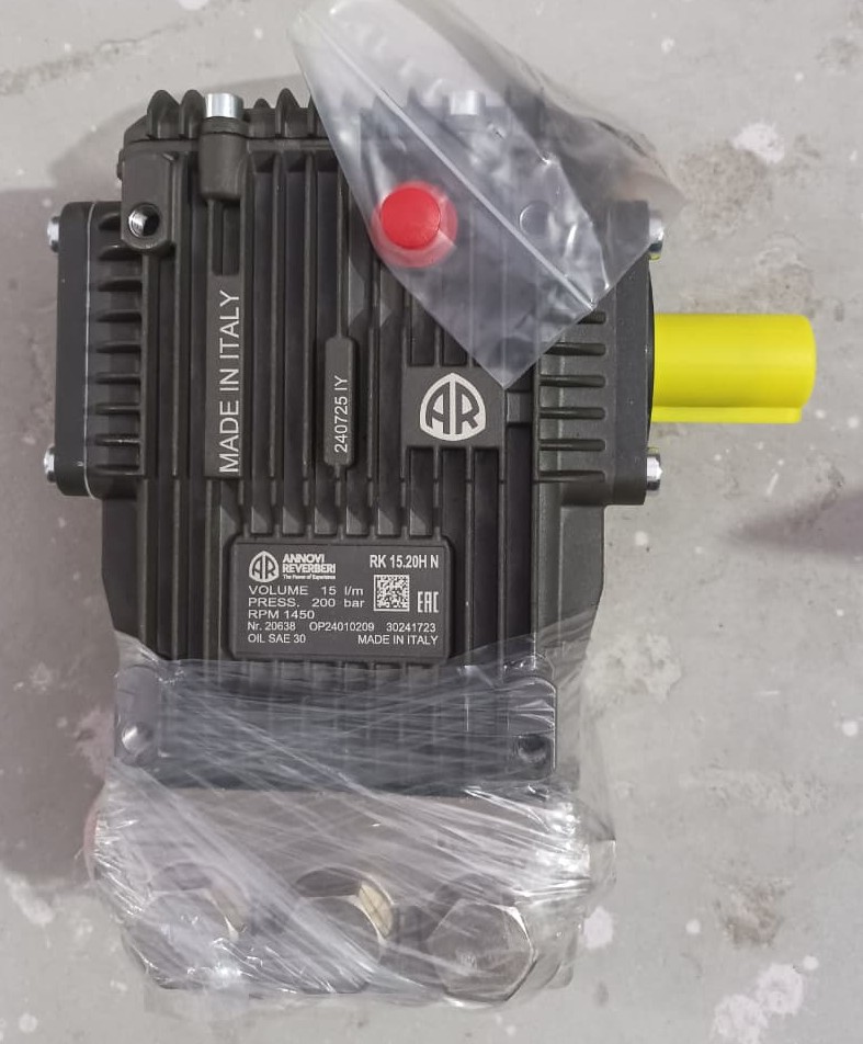 Industrial High Pressure Cleaning Pump - Material: Mild Steel