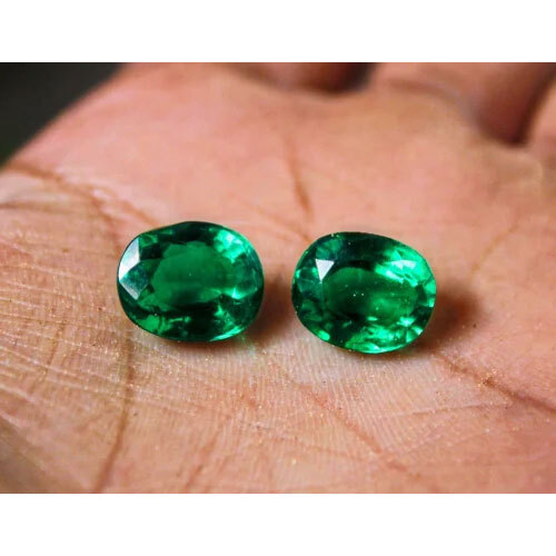 Emerald Gemstone (Panna Ratan)