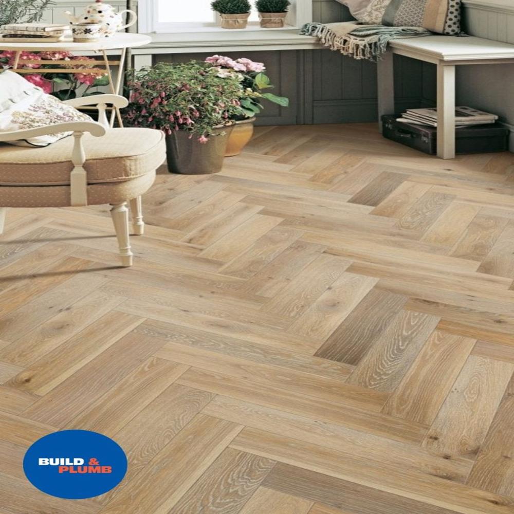 Chevron Engineered Wood Flooring - Thickness: 14 Millimeter (Mm)