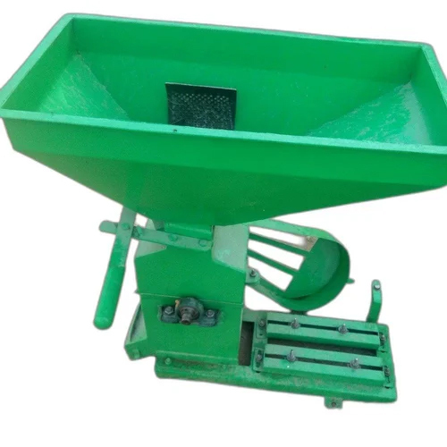 2 Hp Cattle Feed Making Machine - Capacity: 100 Kg/Hr