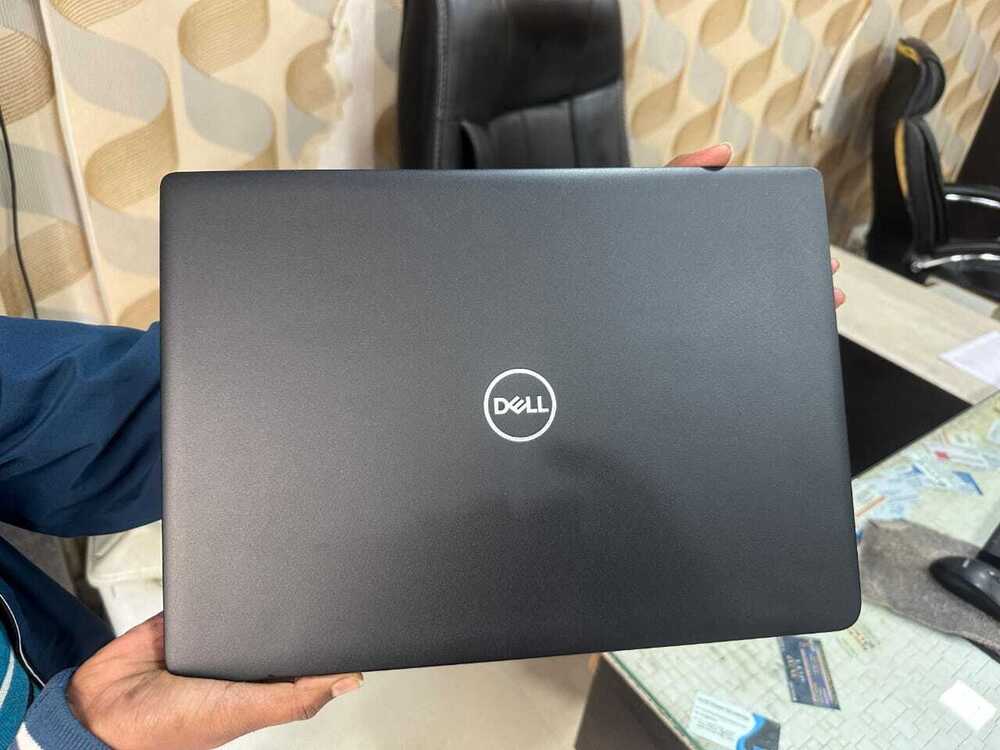 Dell 5480 - Available Color: Black