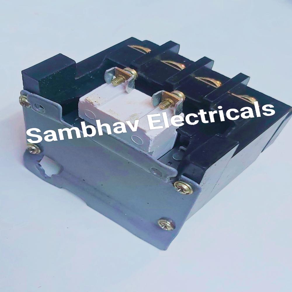 Vrd 4 Pole 16amp Contactor - Standard Size, Black Color | Heat Resistance, Single & Three Phase Operation, 50hz Frequency, 1 Year Warranty