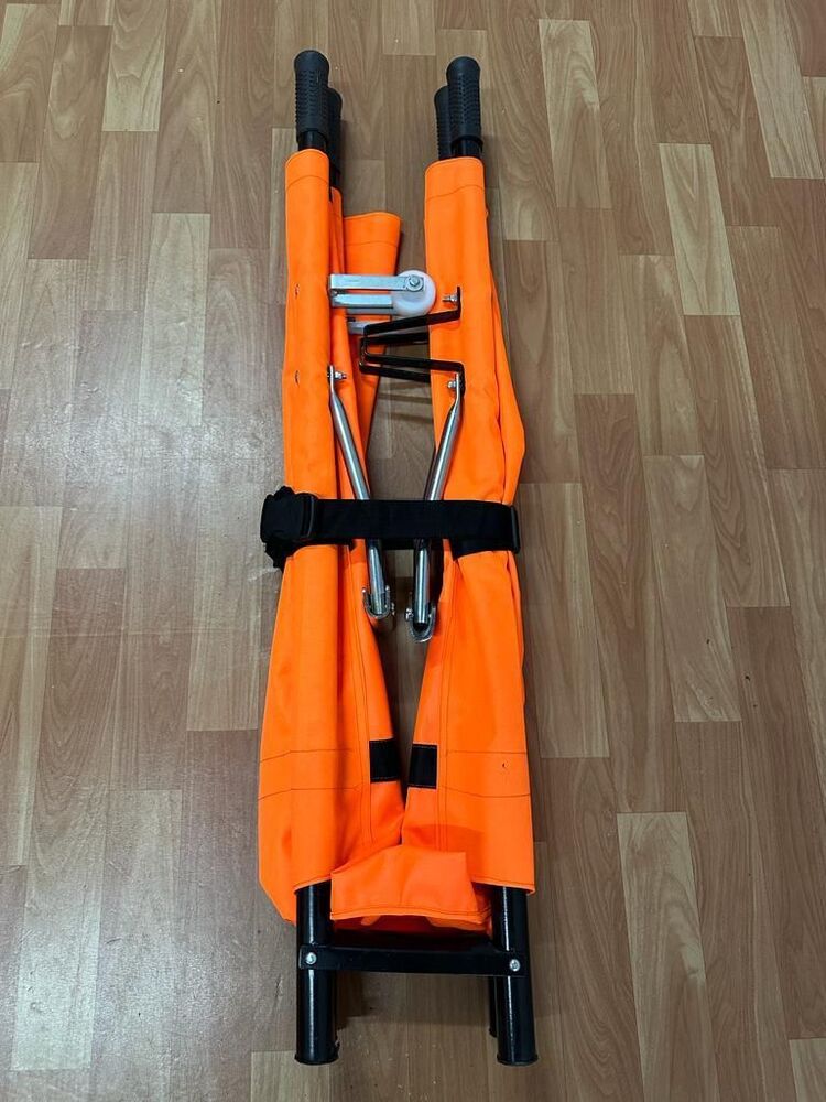 Folding Stretcher - Color: Black