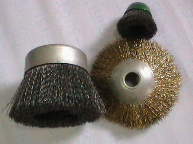 CUP BRUSH WIRE