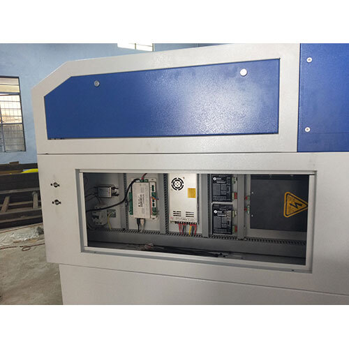 Acrylic Laser Cutting And Engraving Mc - Automatic Grade: Automatic