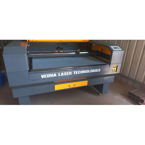 Leather Laser Cutting & Engraving Mc - Automatic Grade: Automatic