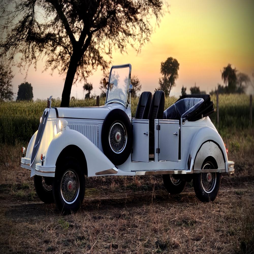 Regal Royal Vintage Car Replica